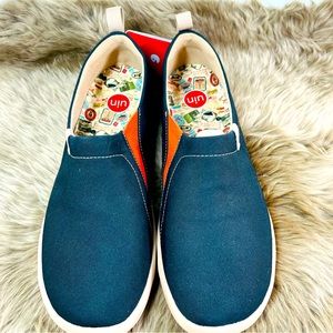 NWT UIN Women’s Shoes/ Toledo Black/US8